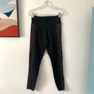 EXPRESS Small Black Leggings With Layered Lace Sides